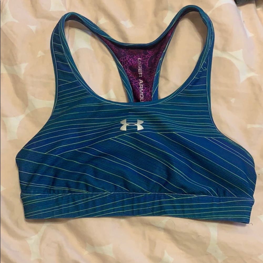 sports bra